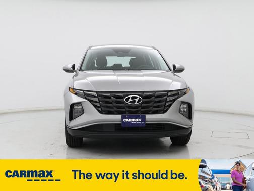 2022 Hyundai TUCSON SE