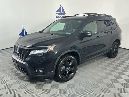 Crystal Black Pearl 2020 Honda Passport