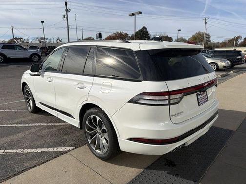 2025 Lincoln Aviator Premiere