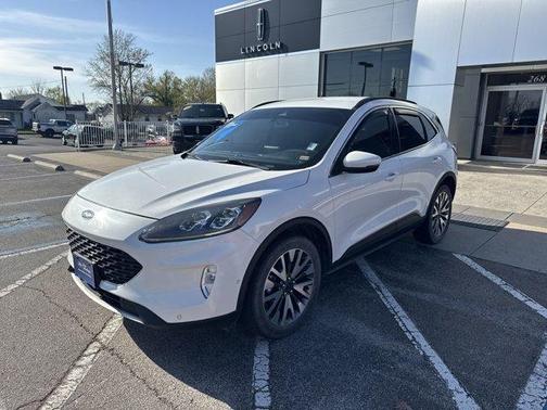 2020 Ford Escape Titanium