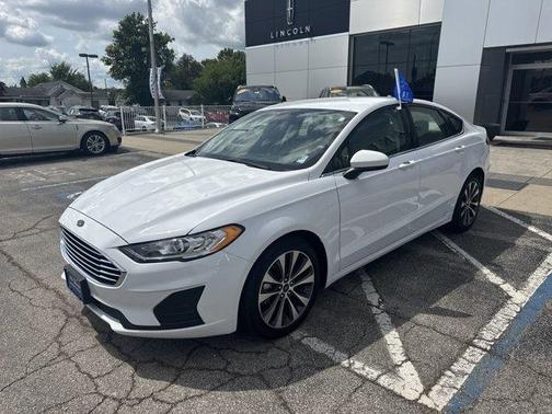 2020 Ford Fusion SE