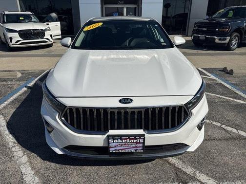 2020 Kia Cadenza Technology