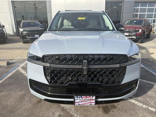 2026 Lincoln Navigator L Reserve