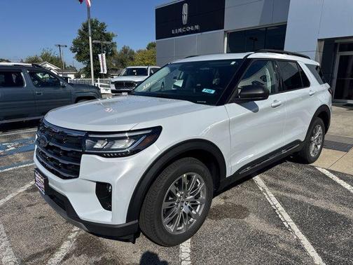 2025 Ford Explorer Active