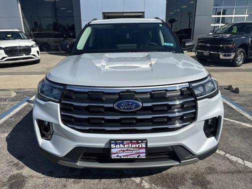 2025 Ford Explorer Active