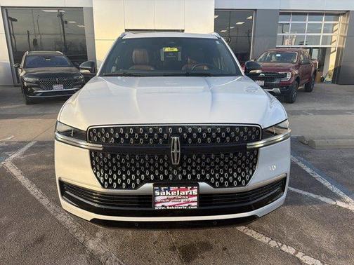 2026 Lincoln Navigator L Reserve