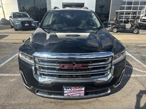 2022 GMC Acadia SLT