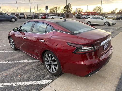 2023 Nissan Maxima Platinum