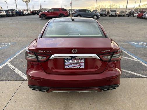 2023 Nissan Maxima Platinum