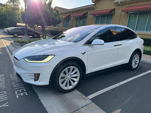 2019 Tesla Model X Long Range