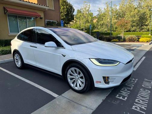 2019 Tesla Model X Long Range