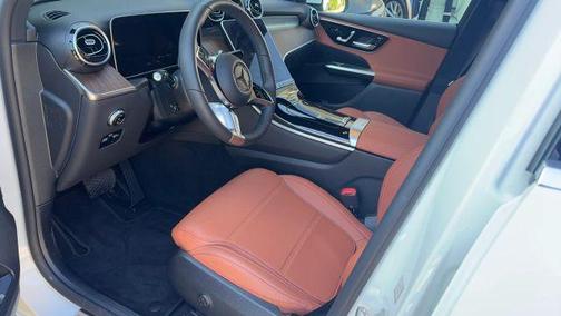 2025 Mercedes-Benz GLC 350e Base 4MATIC