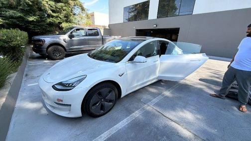 2020 Tesla Model 3 Standard Range