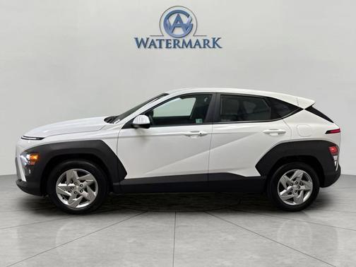 2025 Hyundai KONA SE