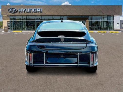 2025 Hyundai IONIQ 6 SEL