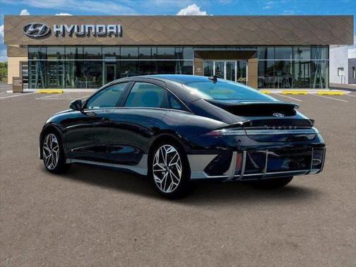 2025 Hyundai IONIQ 6 SEL