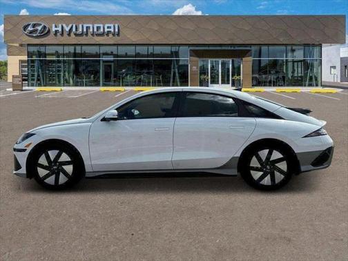 2025 Hyundai IONIQ 6 SE