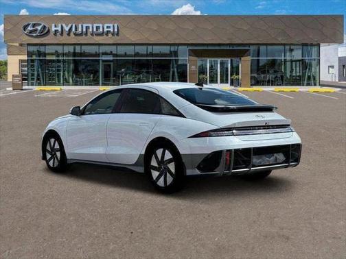 2025 Hyundai IONIQ 6 SE