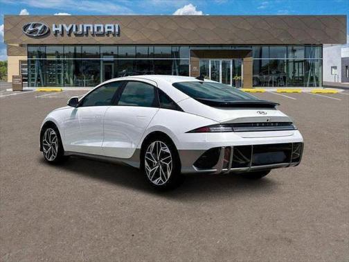 2025 Hyundai IONIQ 6 SEL