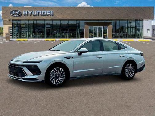 2025 Hyundai SONATA Hybrid SE