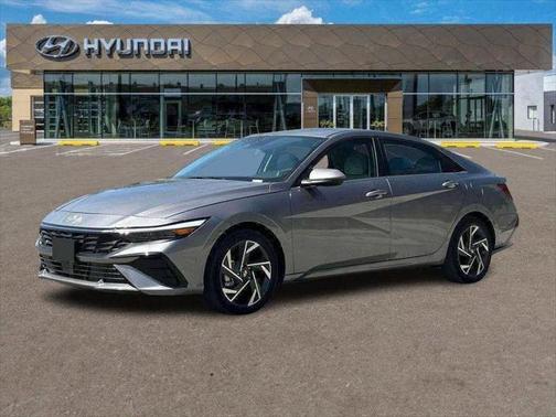2025 Hyundai ELANTRA Limited