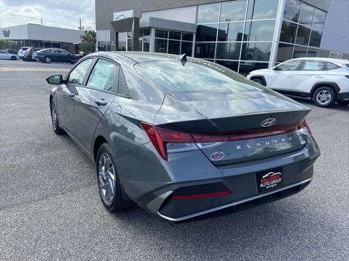 2025 Hyundai ELANTRA HEV Blue