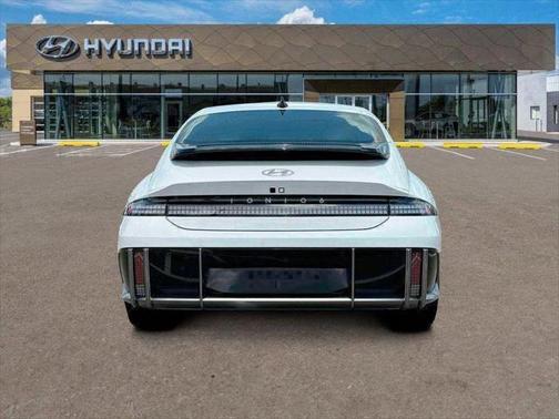 2025 Hyundai IONIQ 6 SEL