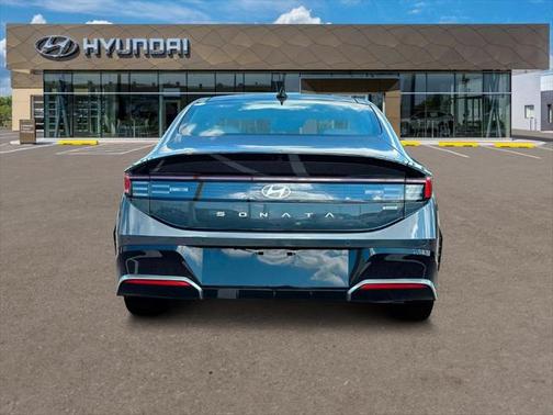 2025 Hyundai SONATA Hybrid Limited