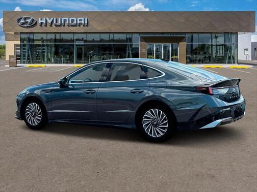 2025 Hyundai SONATA Hybrid Limited