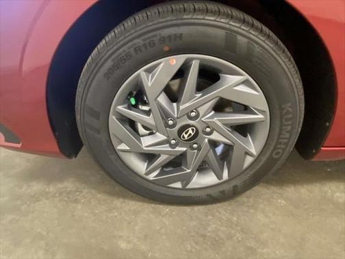 2024 Hyundai ELANTRA HEV Blue