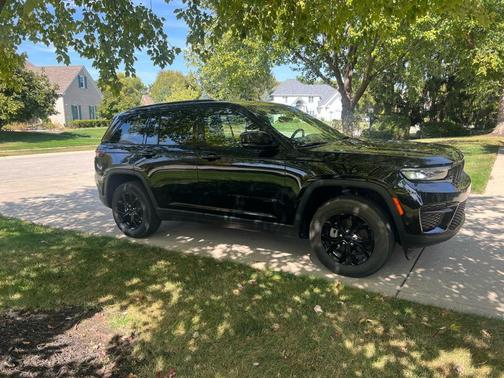 2024 Jeep Grand Cherokee Altitude