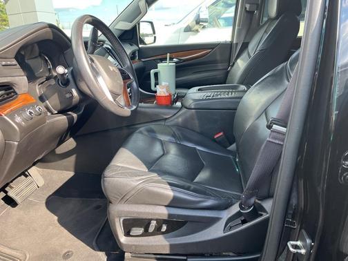 2017 Cadillac Escalade ESV Luxury