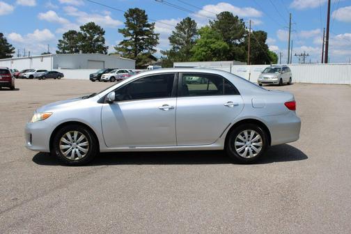 Sv 2012 Toyota Corolla LE