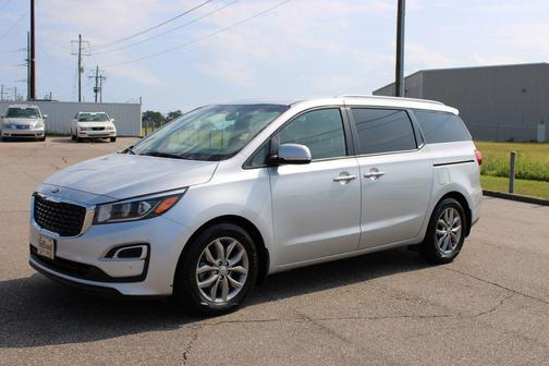 Silky Silver 2019 Kia Sedona EX
