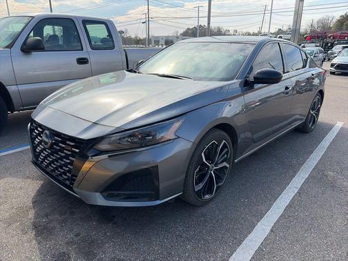 2024 Nissan Altima SR FWD