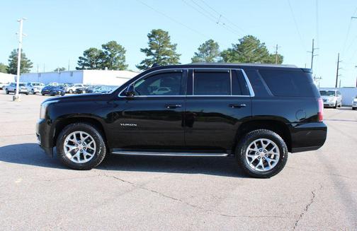 Onyx Black 2017 GMC Yukon SLT
