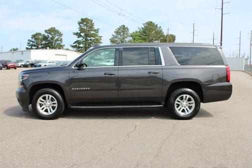 Tungsten Metallic 2018 Chevrolet Suburban LT