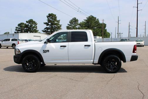 Bright White Clearcoat 2024 RAM 1500 Classic Warlock Crew Cab 4x2 5'7' Box