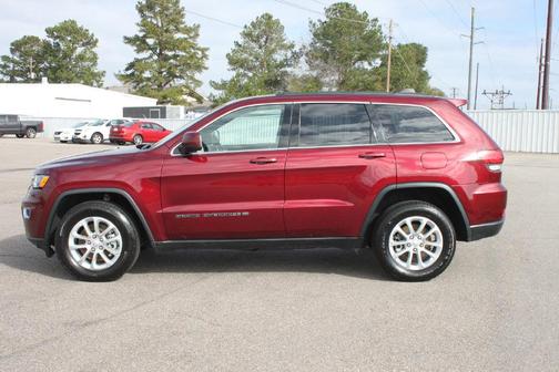 Velvet Red Pearlcoat 2022 Jeep Grand Cherokee Laredo