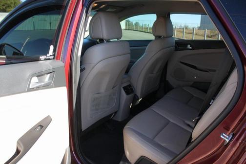 2017 Hyundai TUCSON SE Plus