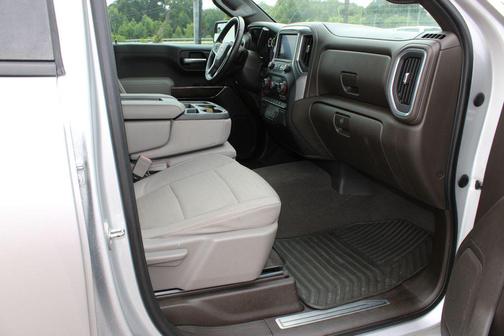 Silver Ice Metallic 2019 Chevrolet Silverado 1500 LT