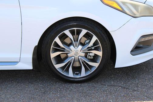 Quartz White Pearl 2015 Hyundai SONATA Limited 2.0T