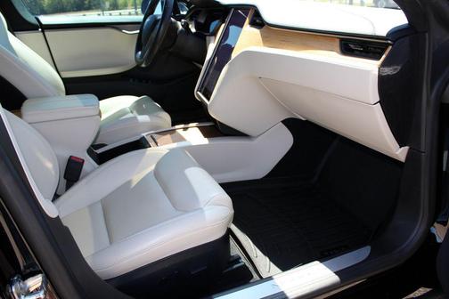 2020 Tesla Model S Long Range Plus