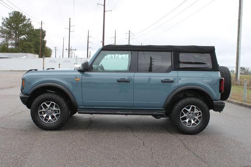 2022 Ford Bronco Badlands
