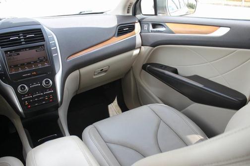 2019 Lincoln MKC Select