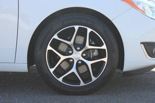 2017 Buick Regal Turbo Sport Touring