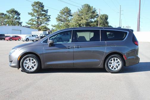 2020 Chrysler Pacifica Touring
