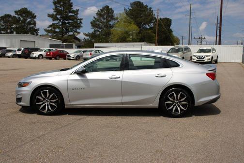 2020 Chevrolet Malibu FWD RS