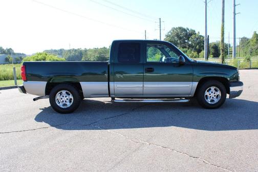 Dark Green Metallic 2004 Chevrolet Silverado 1500 LS Extended Cab