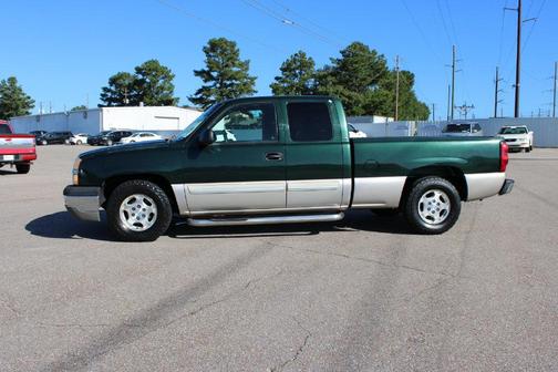 Dark Green Metallic 2004 Chevrolet Silverado 1500 LS Extended Cab